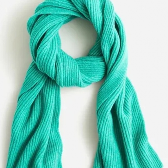 Green Cashmere Hat and Scarf by J.Crew - Picture 3 of 4